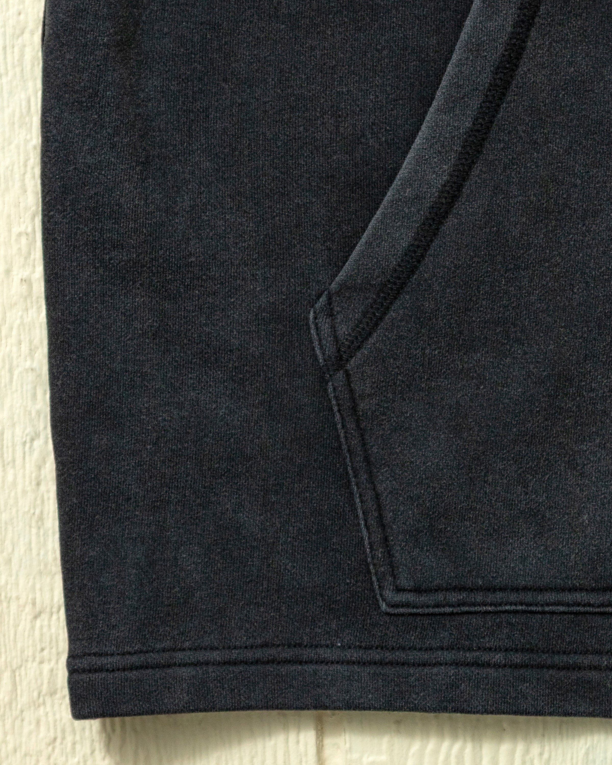 Zoutgewassen hoodie in grafiet