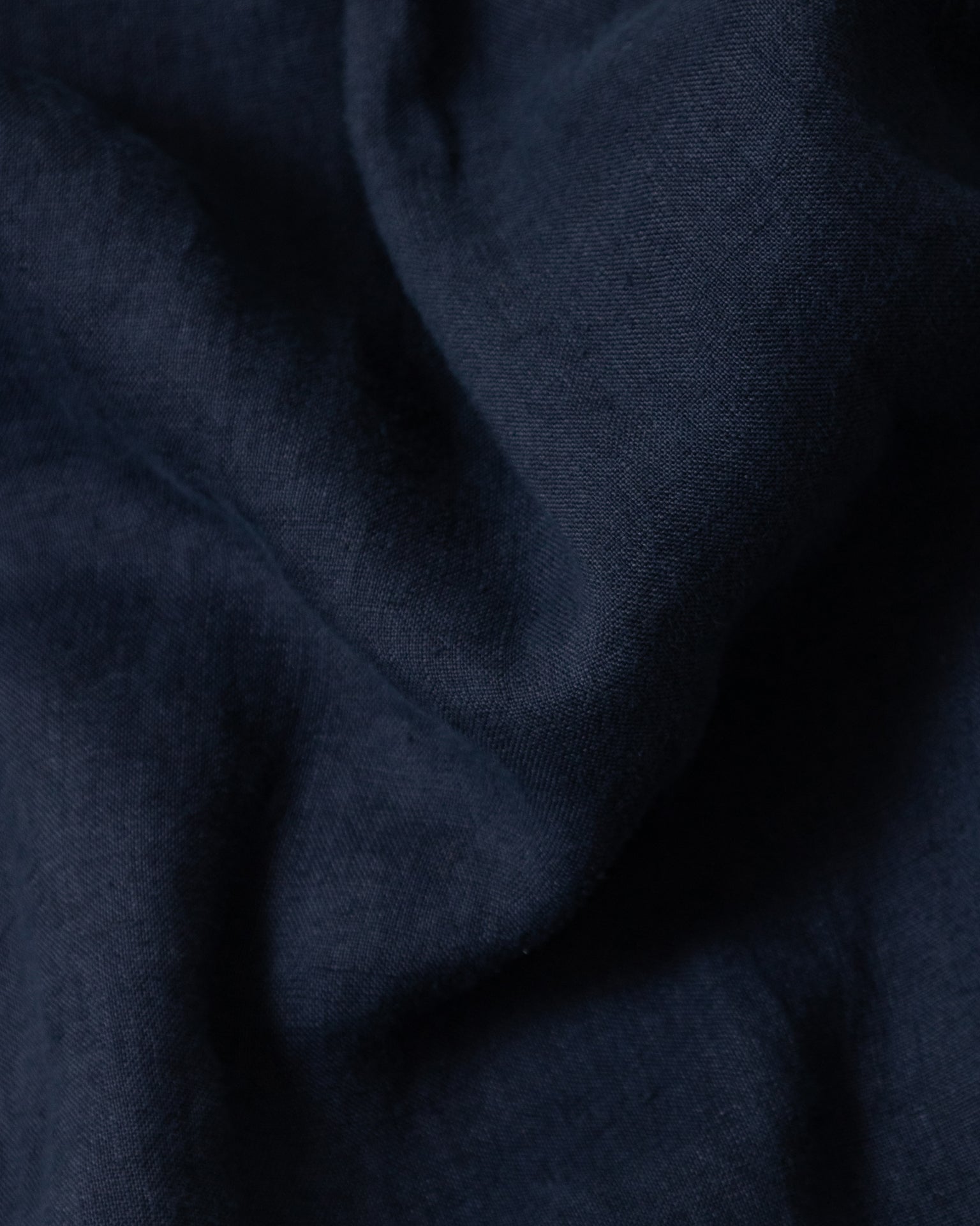 Garment Dyed Linen Shirt in Navy